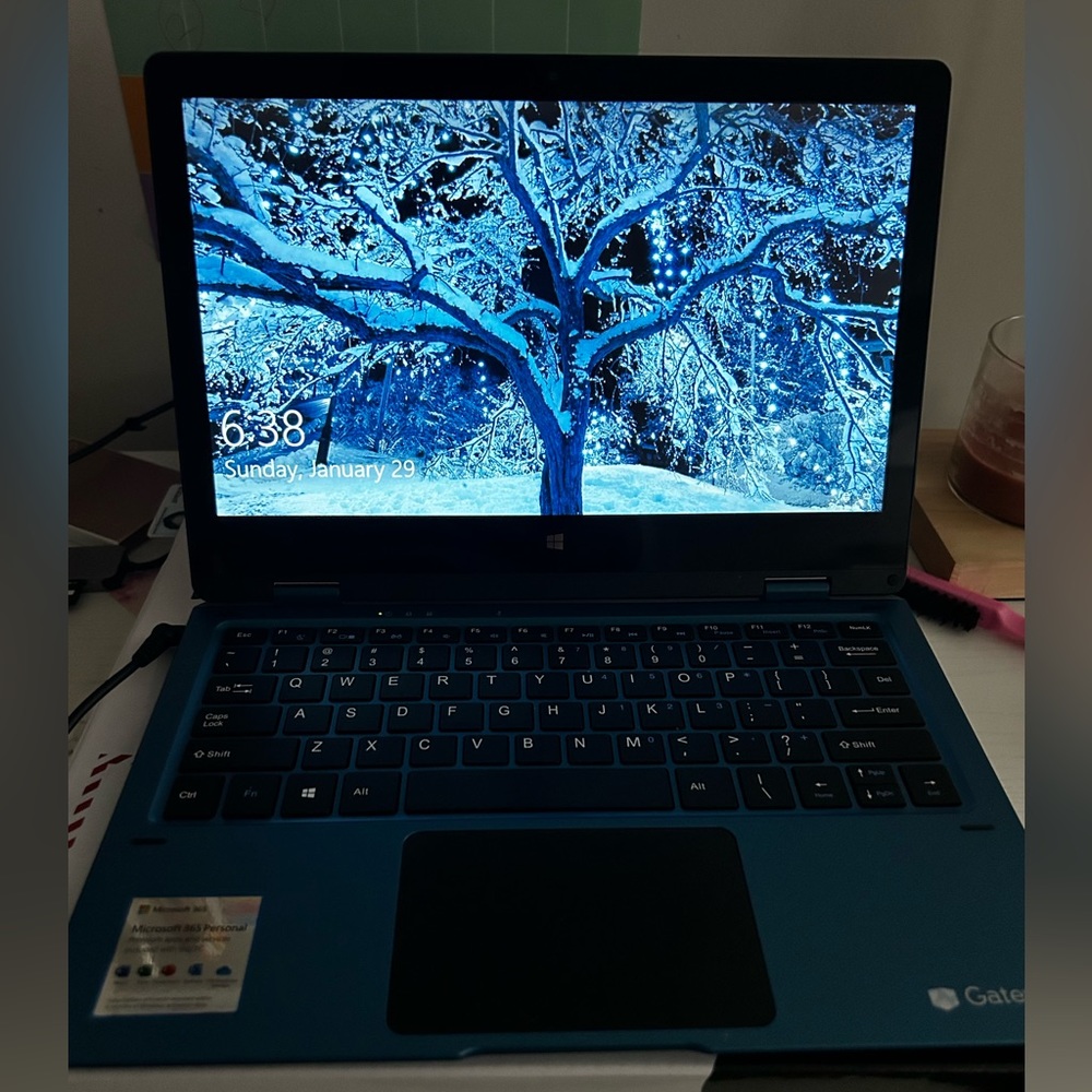 Gateway 2 in 1 convertible notebook laptop - TOUCHSCREEN